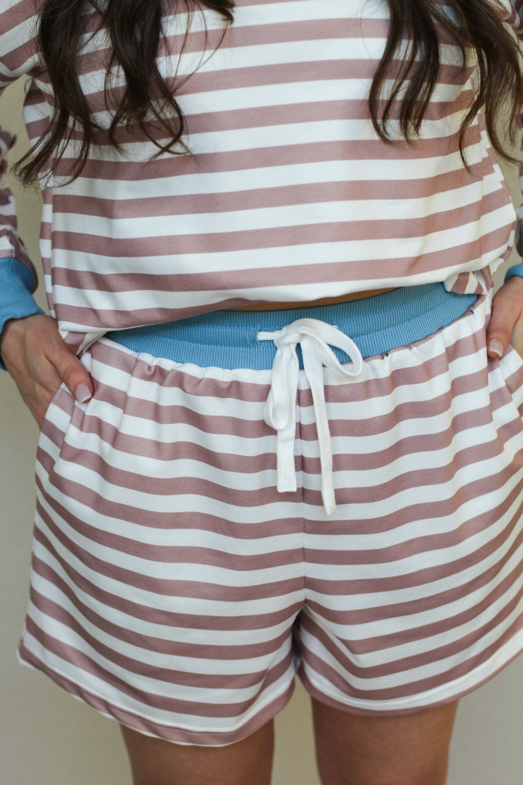 LDC Stripe Patchwork  Pullover Drawstring Shorts 2pcs Set: Khaki / XL