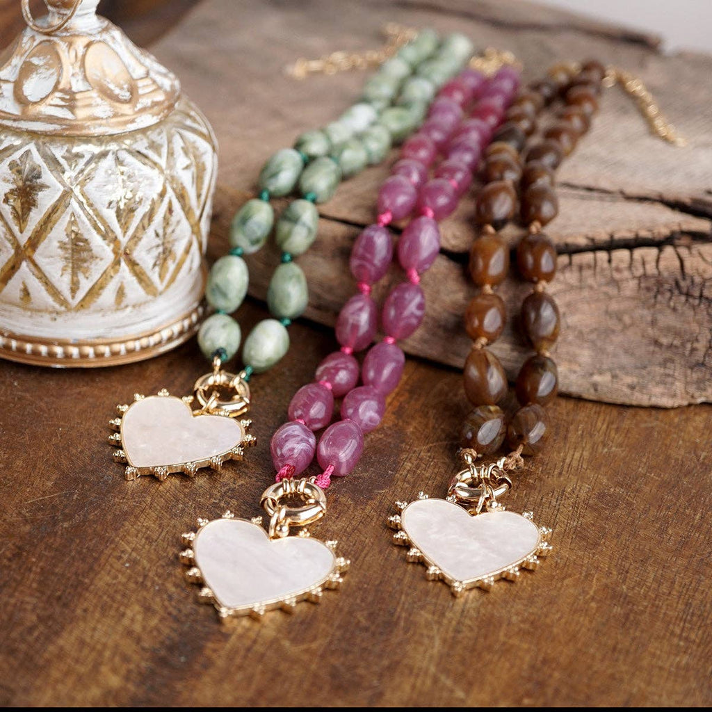 Amour Knot – Beaded Heart Pendant Necklace: Green