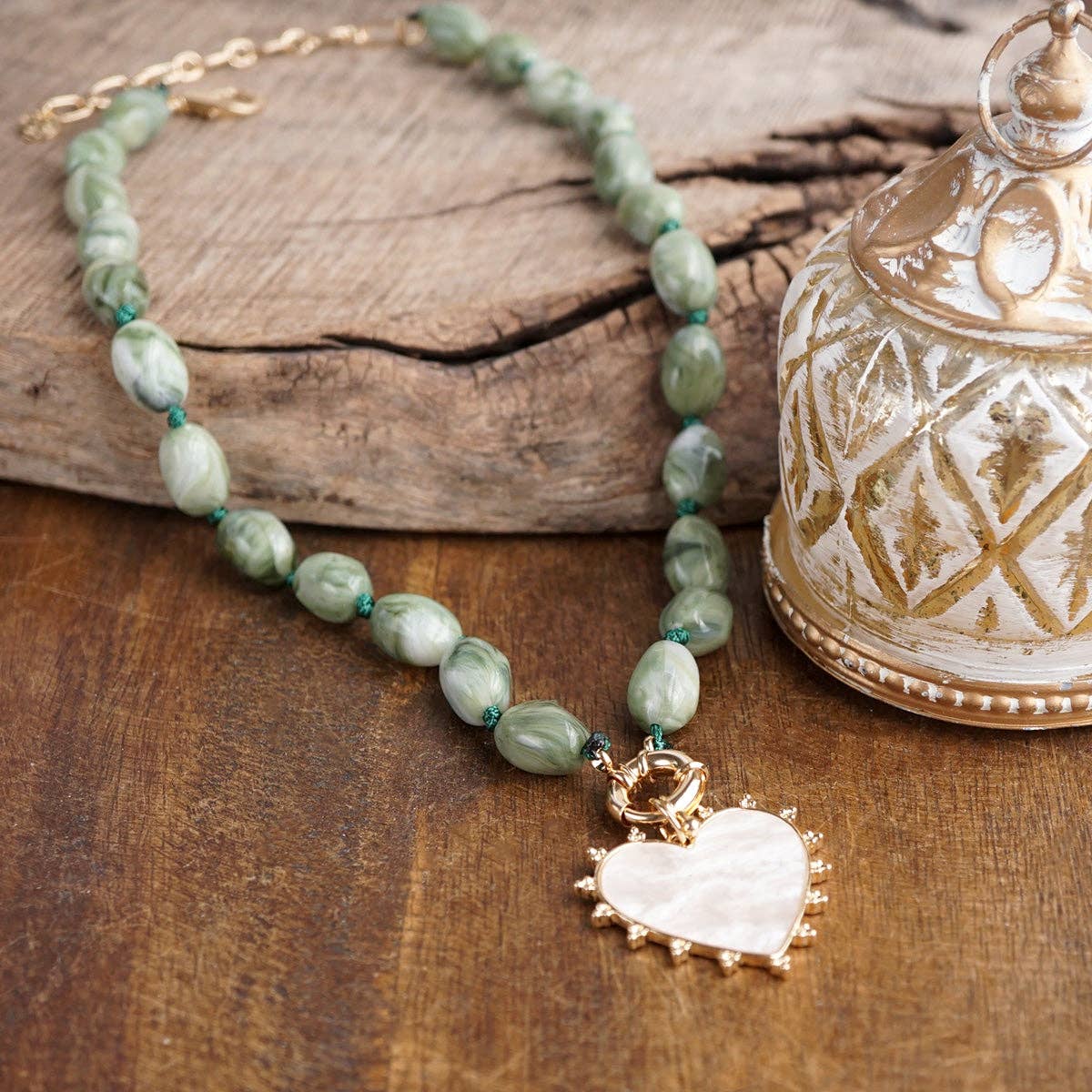 Amour Knot – Beaded Heart Pendant Necklace: Green