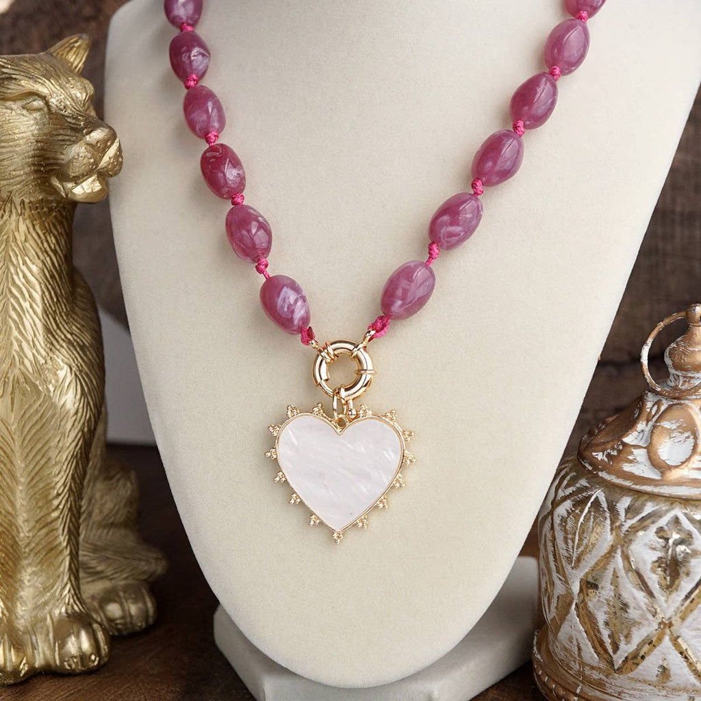 Amour Knot – Beaded Heart Pendant Necklace: Green