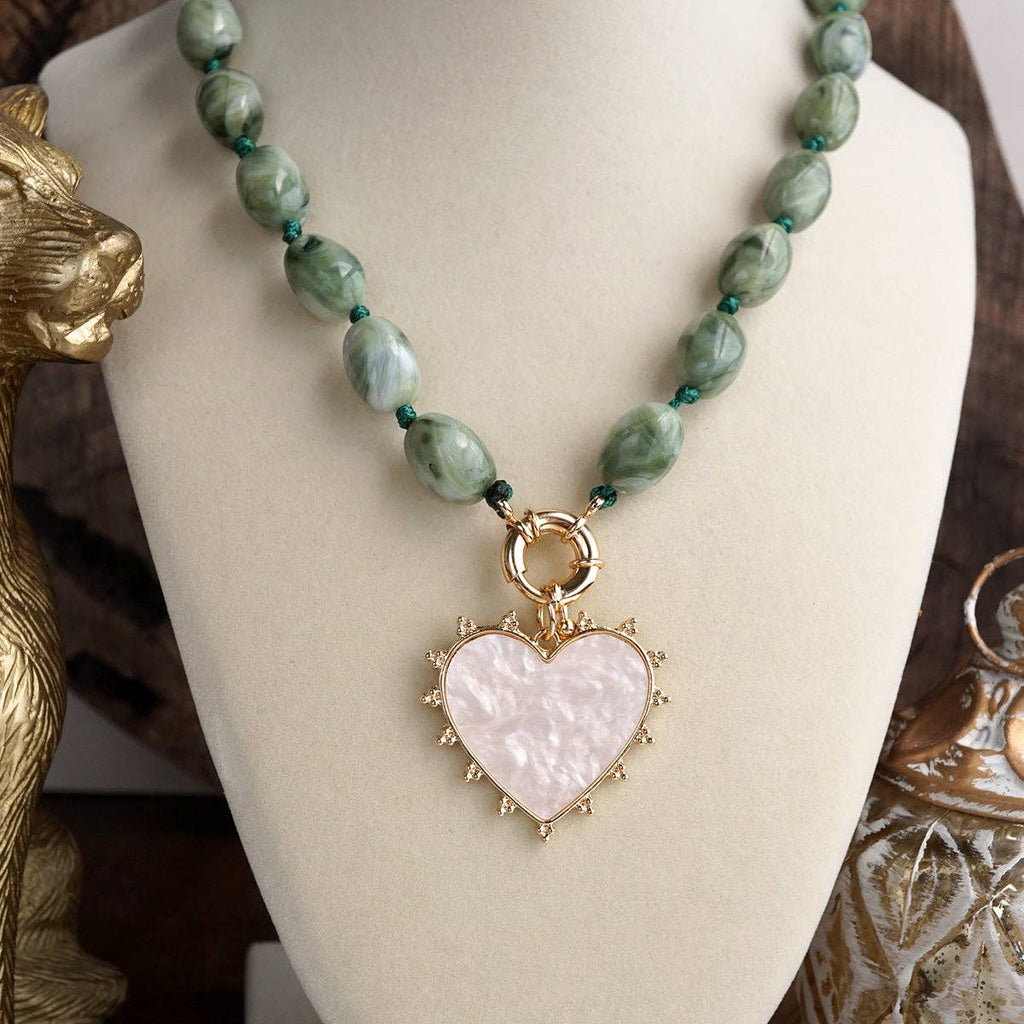 Amour Knot – Beaded Heart Pendant Necklace: Green