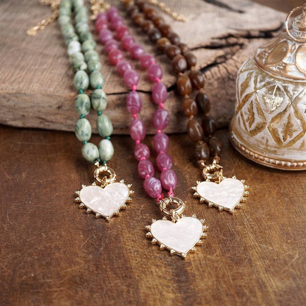 Amour Knot – Beaded Heart Pendant Necklace: Green