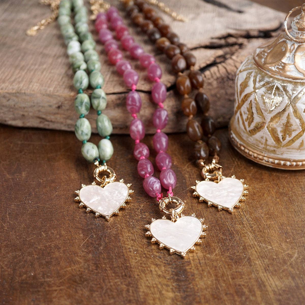 Amour Knot – Beaded Heart Pendant Necklace: Green