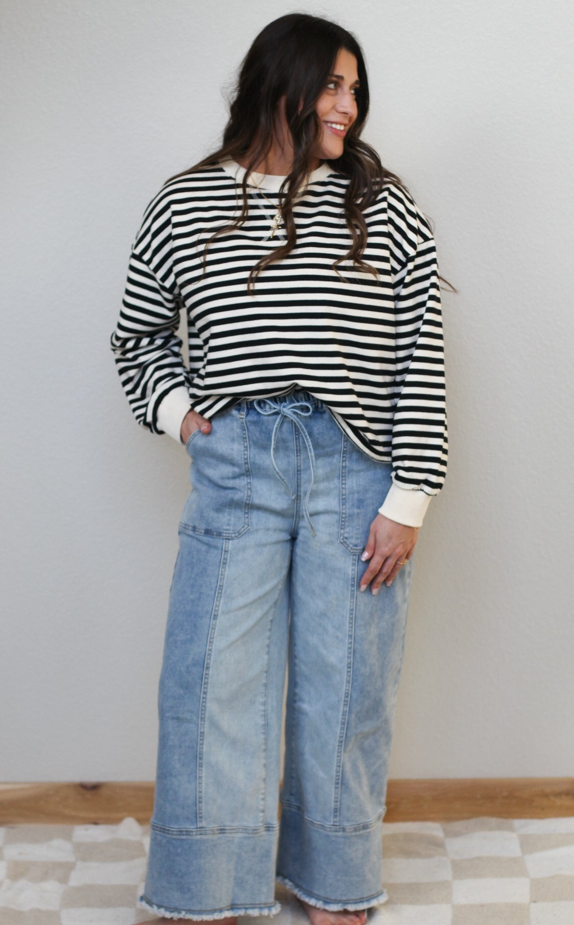 Denim Raw Hem Drawstring Wide Leg Pants: Beau Blue / 8