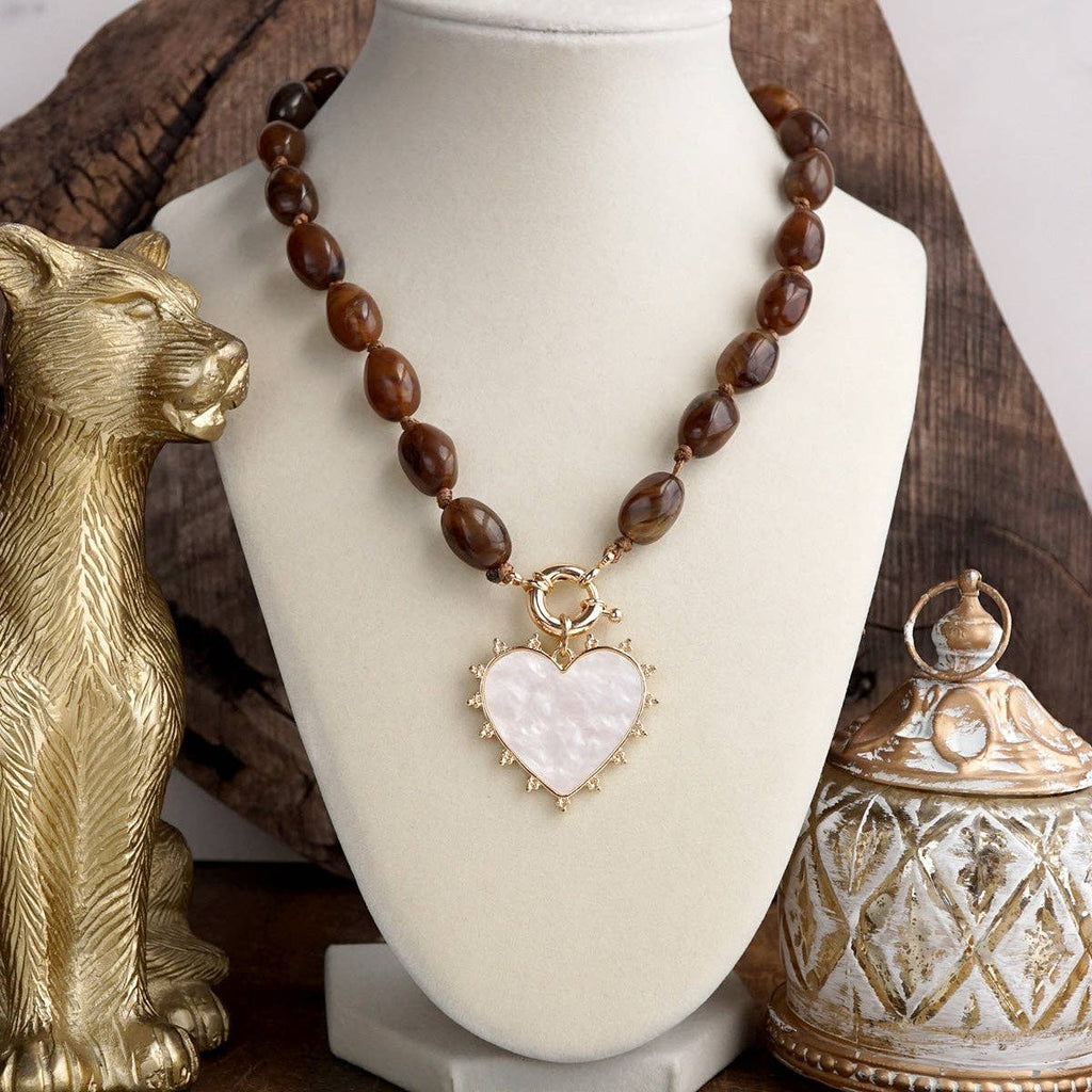 Amour Knot – Beaded Heart Pendant Necklace: Green