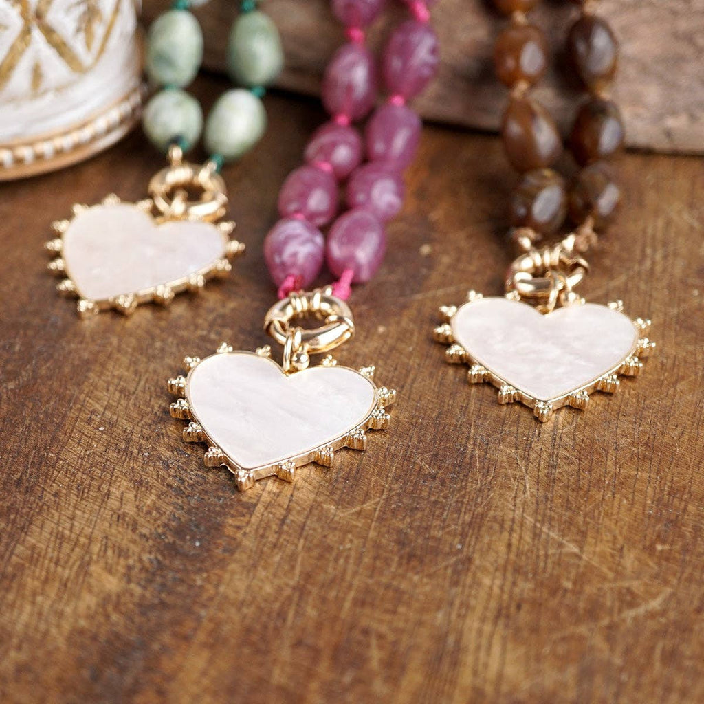 Amour Knot – Beaded Heart Pendant Necklace: Green